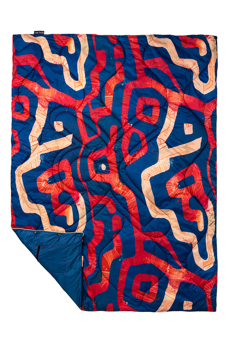 Senderos full Selk'bag sleeping bag blanket with blue and red trails